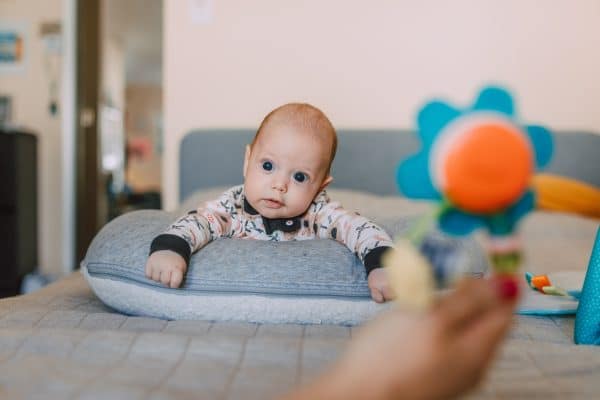 Jak wyposażyć łóżeczko noworodka? | Kokonik.com